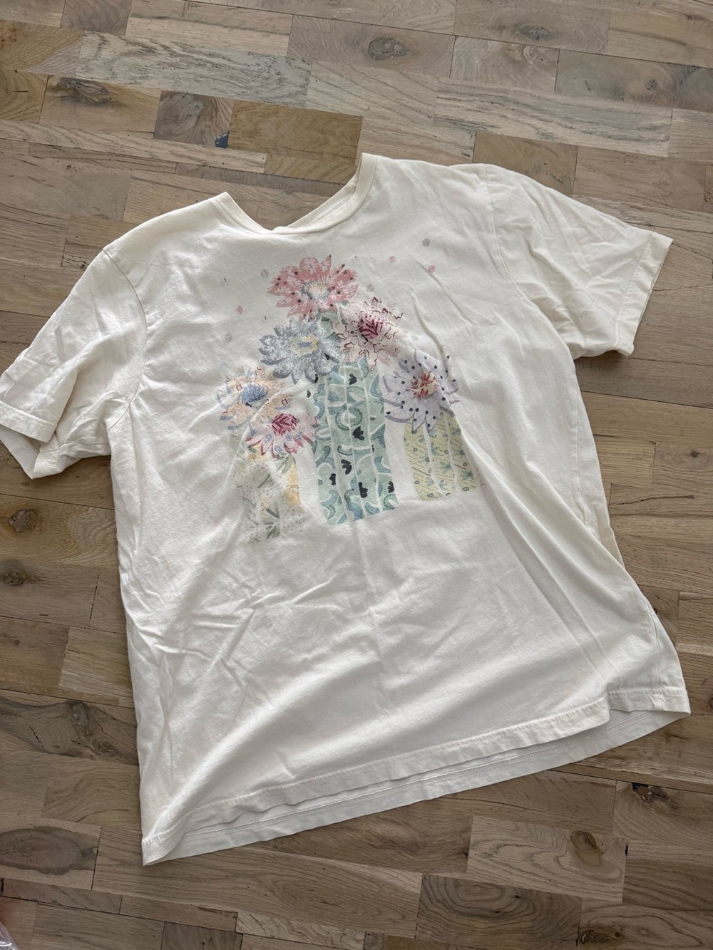 Cute Women’s Graphic Cactus Tee - White/Beige | L ✨🌵